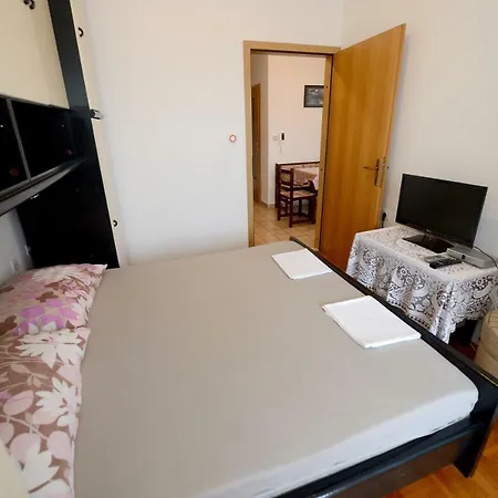 Bozena Apartment *