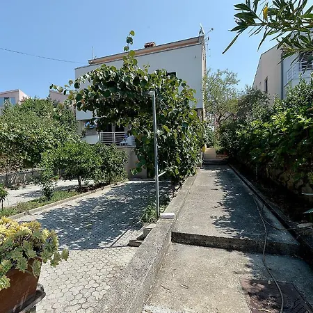 Bozena Zadar